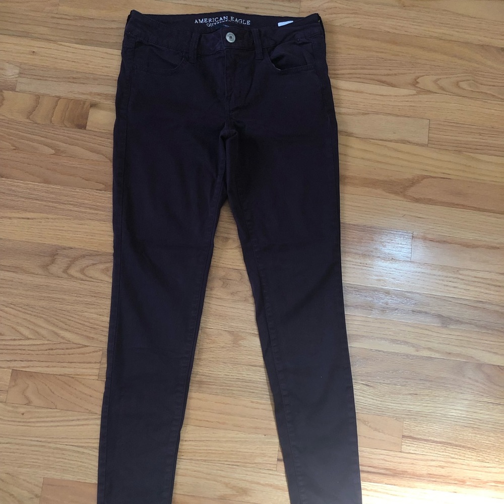 Burgundy stretchy American eagle jeans
